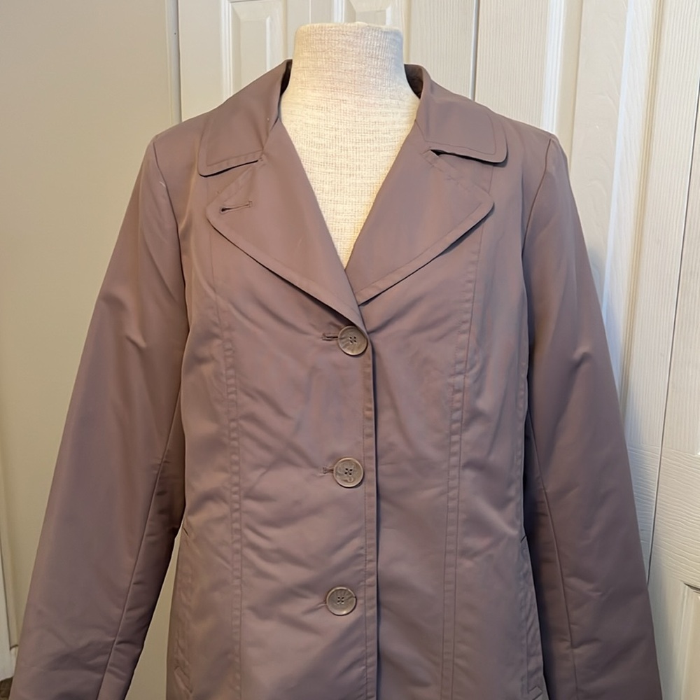 Dennis Basso Women's Button Up Long Sleeve Lined Taupe Trench Coat Size Medium
